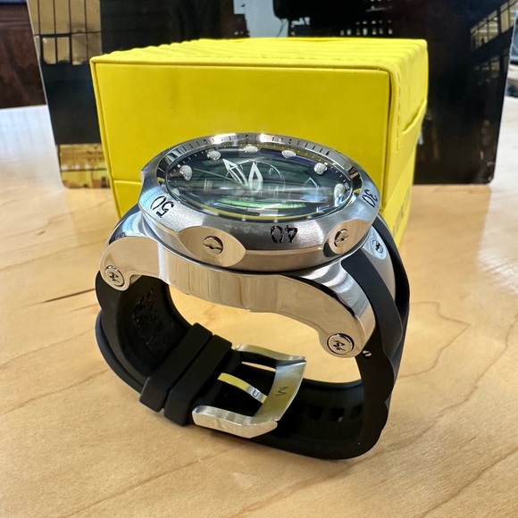 Invicta Men’s 6110 Reserve Quartz Chronograph Watch - Black Rubber Strap - Picture 7 of 15